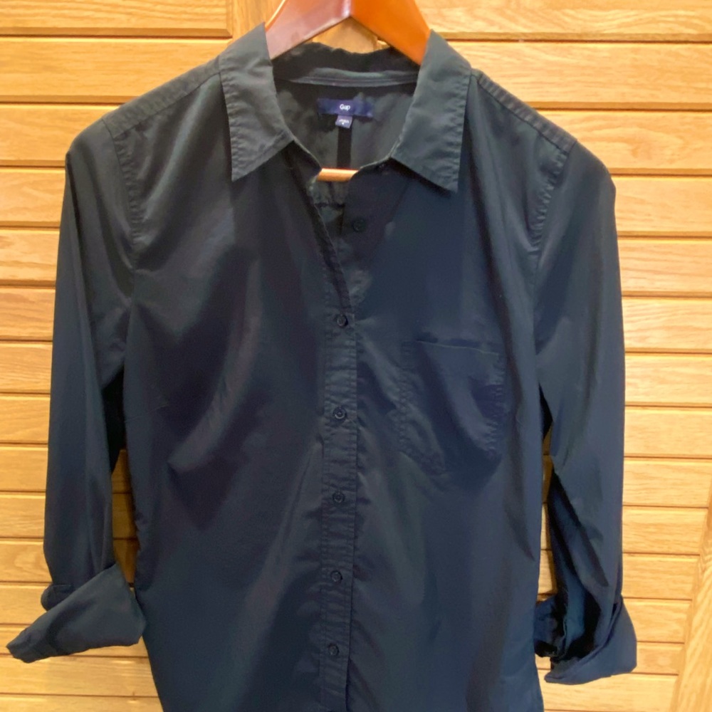 Black button shirt, Gap small.